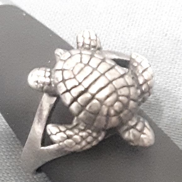 Sea Turtle Sterling Silver Ring - Picture 4 of 16